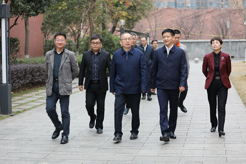 省人力资源和社会保障厅副厅长廖跃贵一行来乐动在线体育·（China）官方网站调研