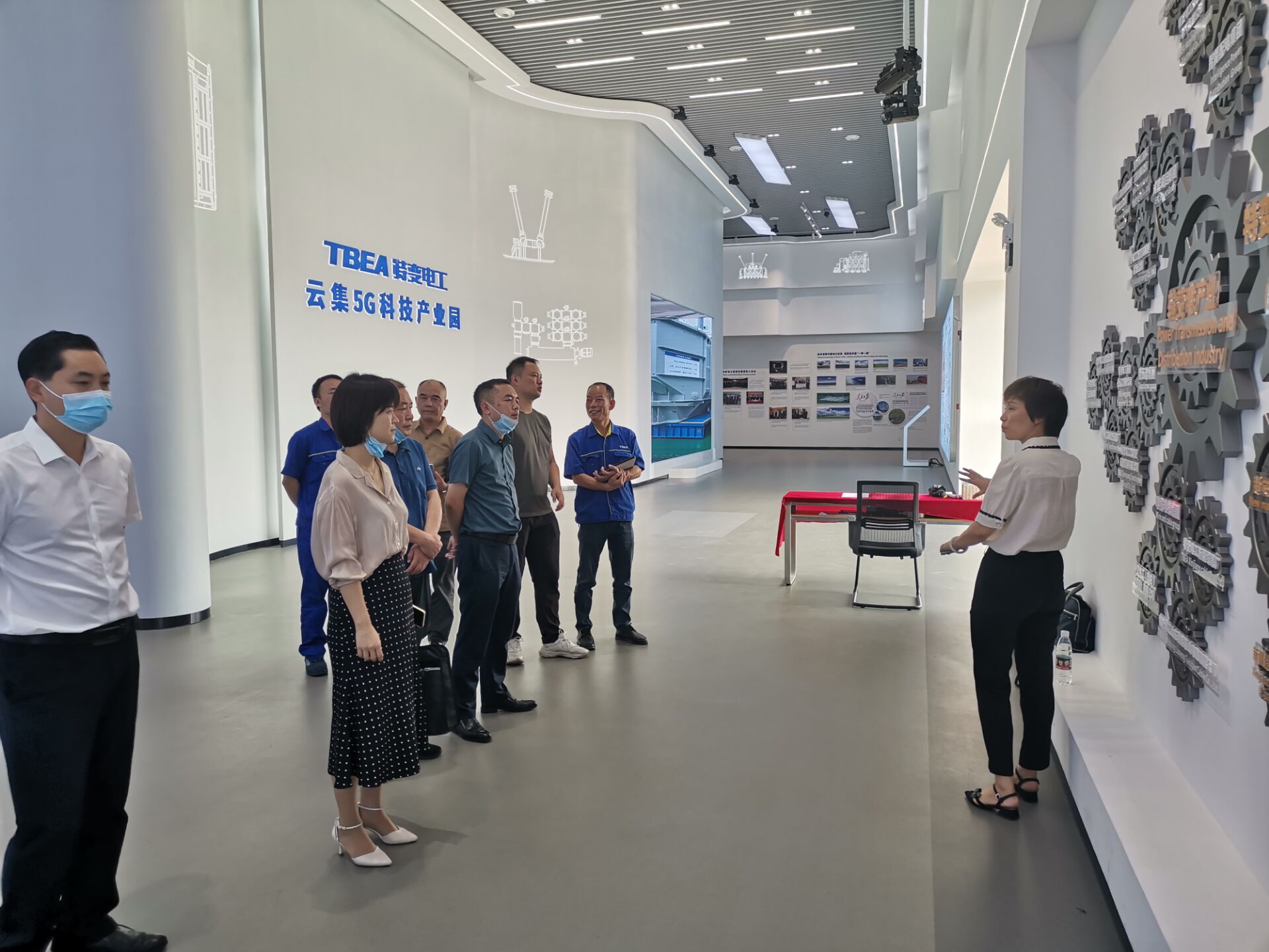 校企合作促发展——乐动在线体育·（China）官方网站党委委员、副院长毕曼曼一行赴企业洽谈校企合作事宜