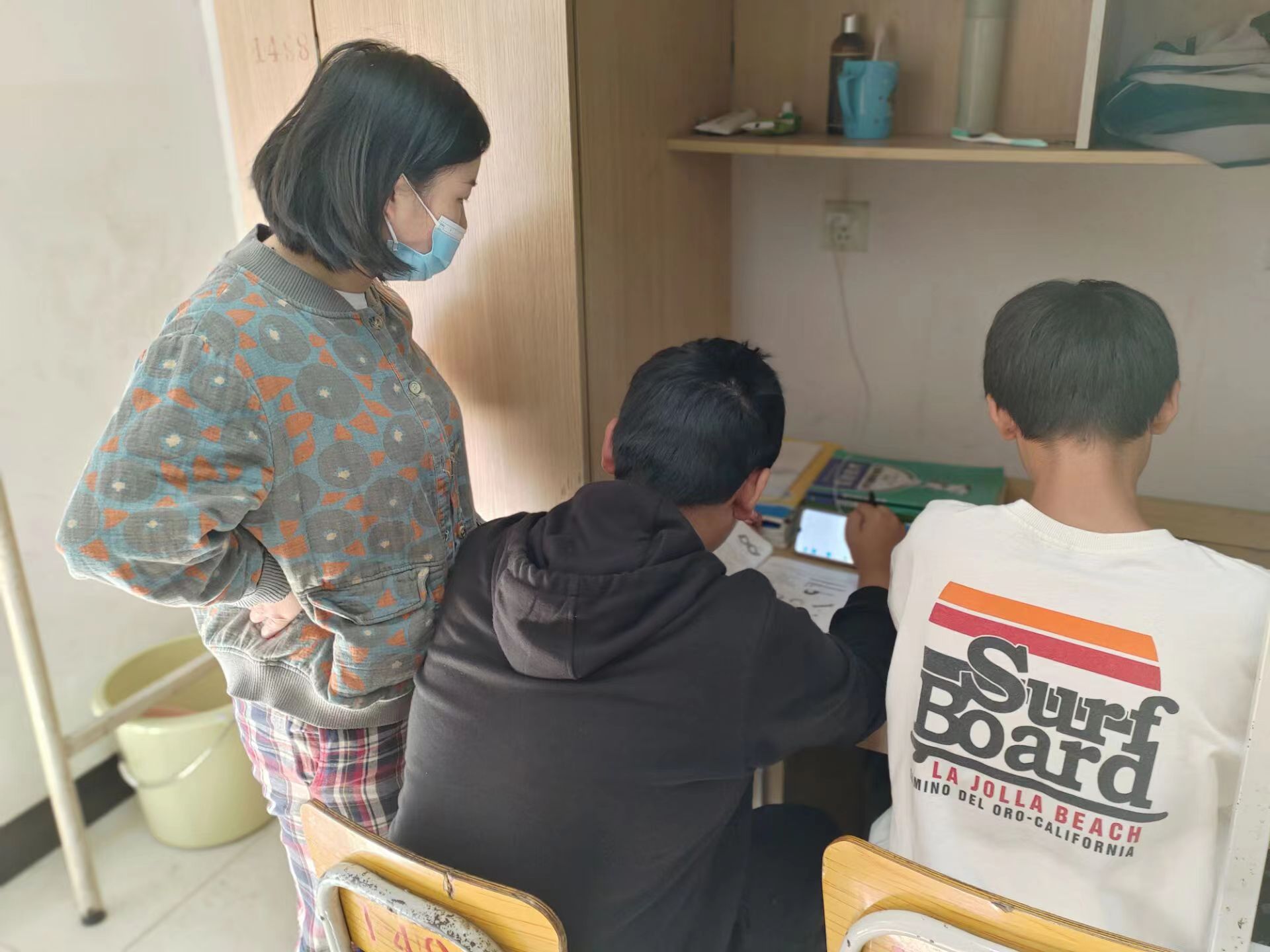 疫情之下，乐动在线体育·（China）官方网站教师们的“新角色”
