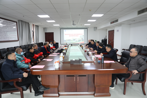 乐动在线体育·（China）官方网站举行2024年退休教师欢送会