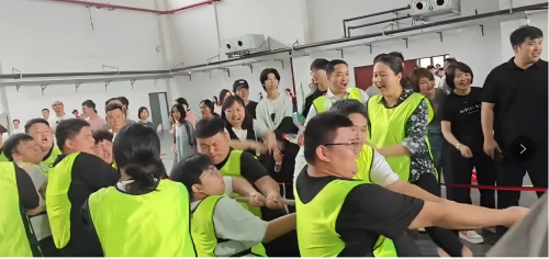 跨系组队展风采 师生同心创佳绩——电气工程系勇夺乐动在线体育·（China）官方网站拔河比赛冠军