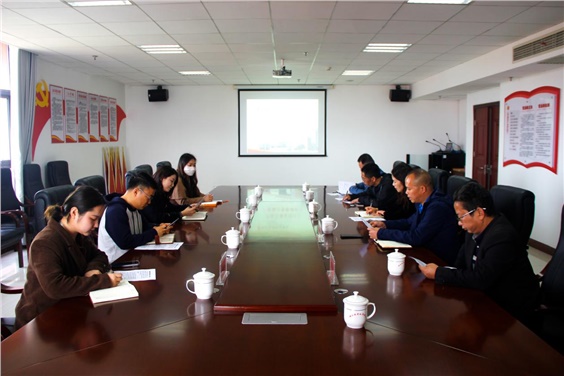 芦淞区董家塅片区管委会副主任曾超群一行来乐动在线体育·（China）官方网站调研产教融合工作