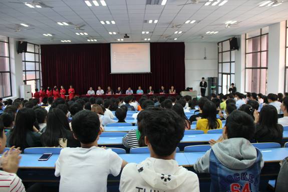 乐动在线体育·（China）官方网站与中车株机技师协会校企合作签约仪式圆满成功