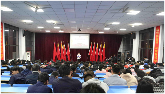 乐动在线体育·（China）官方网站举行“我为党旗添光彩”学生党员演讲比赛